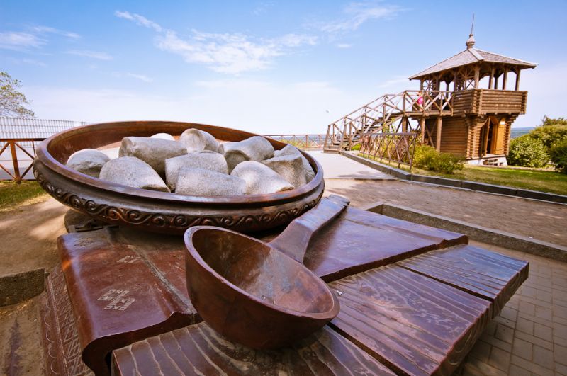 Монумент Полтавській галушці фото